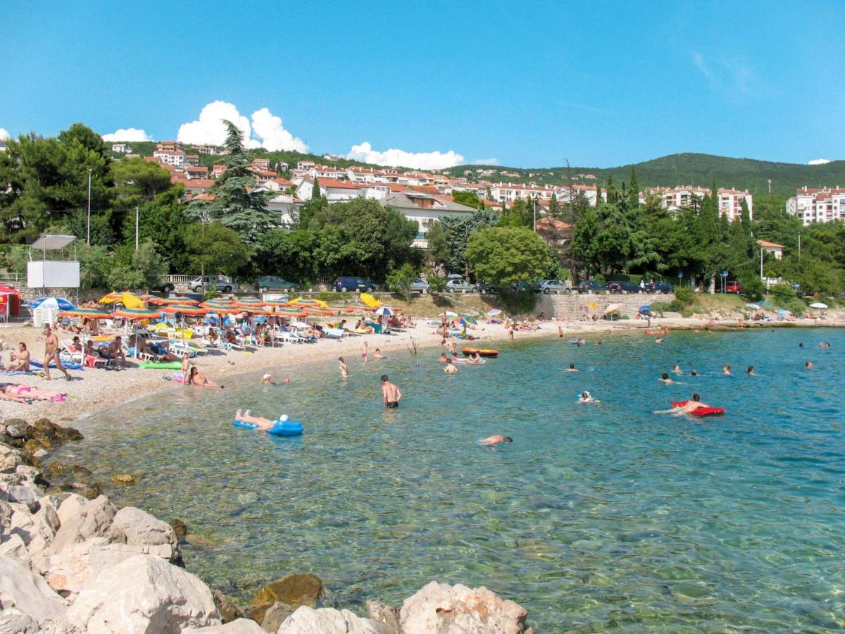 Apartment Crikvenica 1 Bagian luar foto
