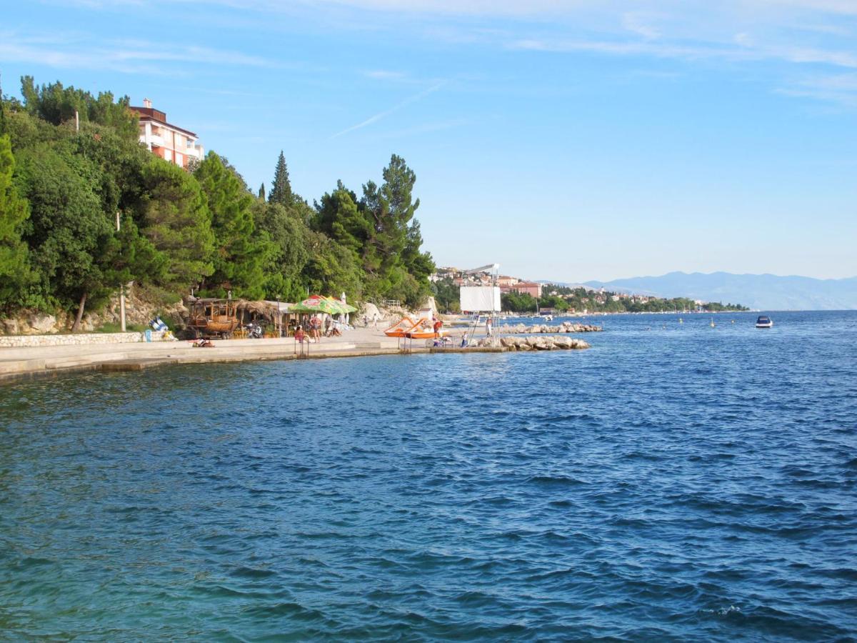 Apartment Crikvenica 1 Bagian luar foto